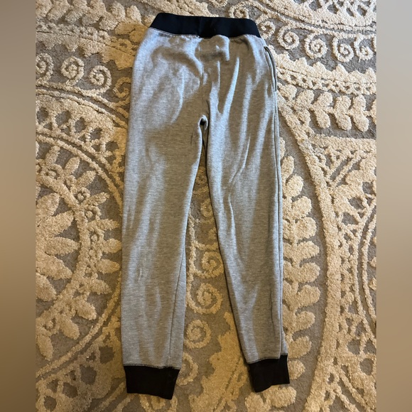 Revolution boys, xl/16/18 In boys, very comfy leg length 27.5 inch - Picture 2 of 6